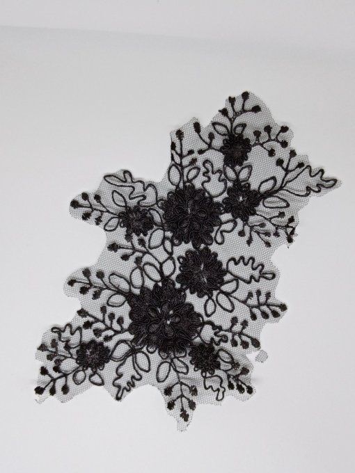 Appliqué en dentelle noire