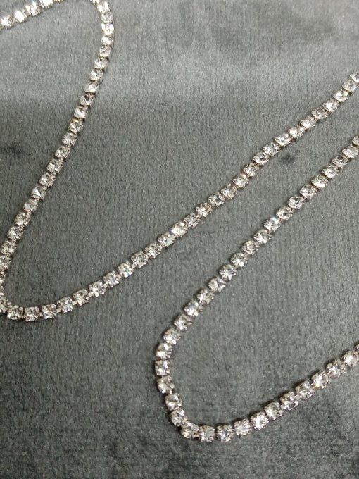 Chaine de strass cristal argent, 1 rangée de 2mm lg 40 cm