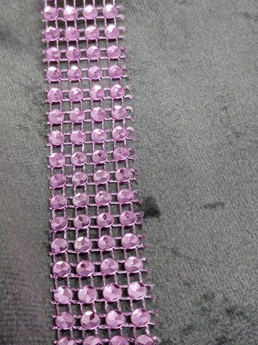 Ruban de strass rose, 4 rangées de 4mm lg 40 cm 